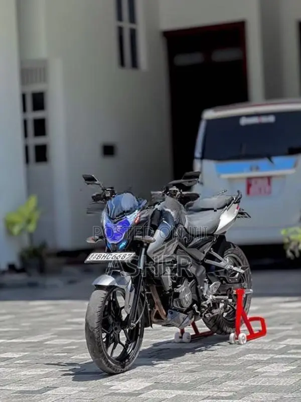 Bajaj Pulsar NS200 2018