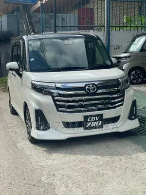 Toyota Roomy 2025