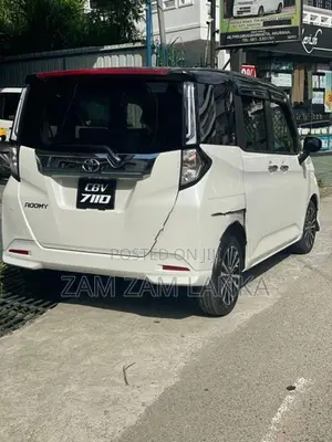 Toyota Roomy 2025