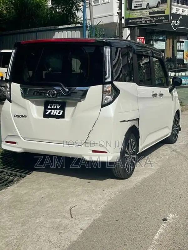 Toyota Roomy 2025