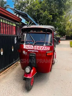 Bajaj RE 2001