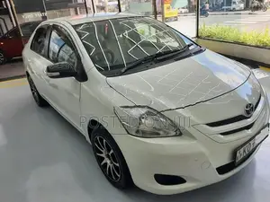 Toyota Belta 2008