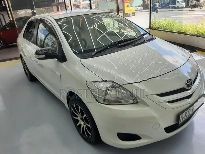 Toyota Belta 2008