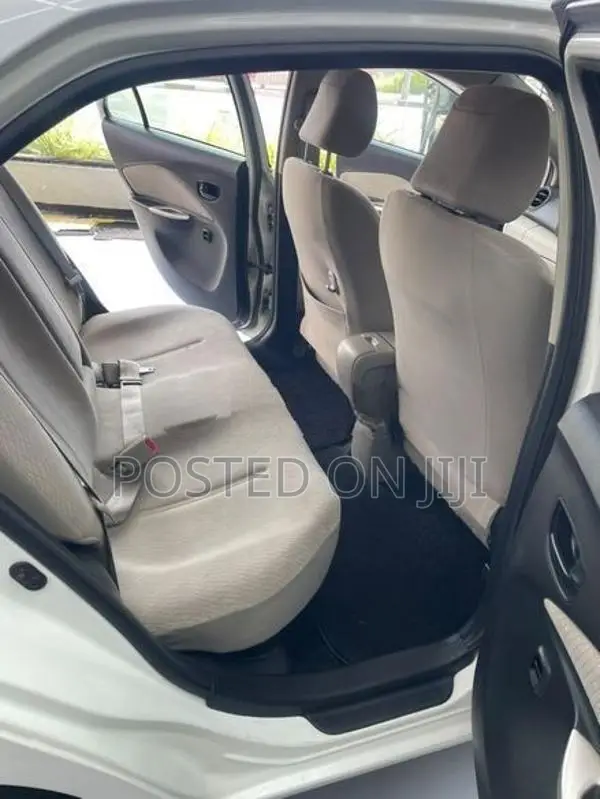 Toyota Belta 2008