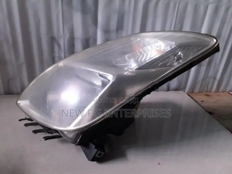 Toyota Prius NHW20 Head Light LHS