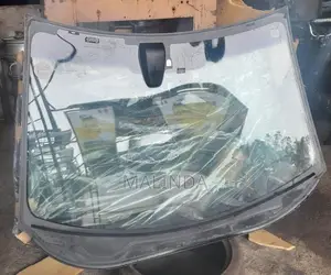 Honda Vezel (Rs) Windscreen 2017 - Reconditioned