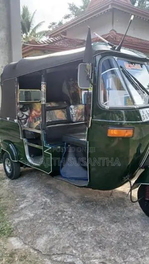Bajaj RE 2004