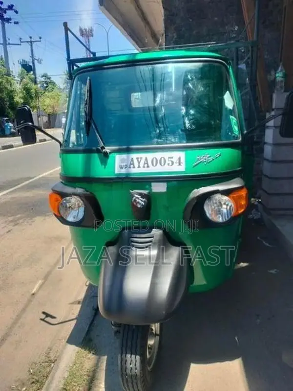 Piaggio Ape 2025