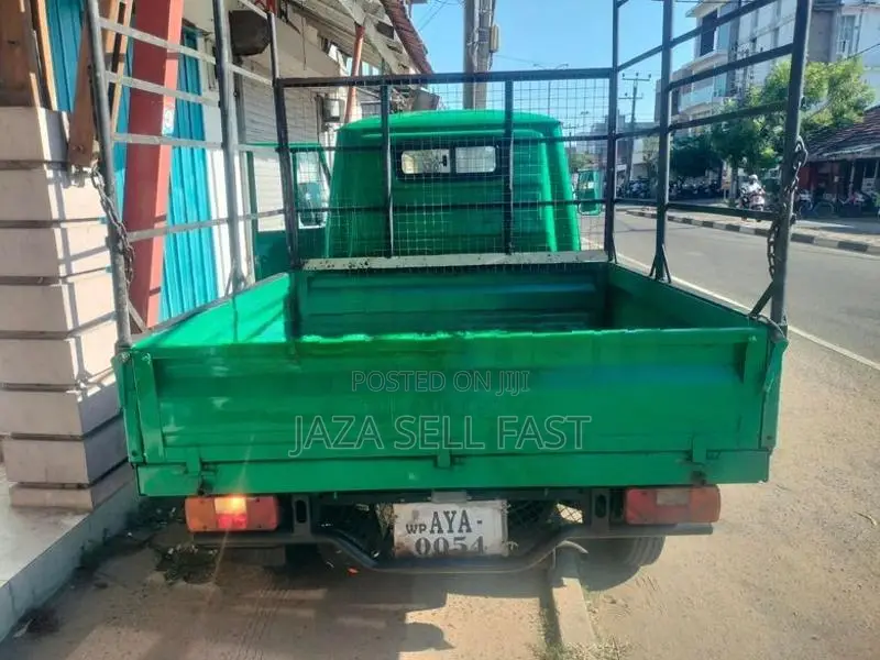 Piaggio Ape 2025