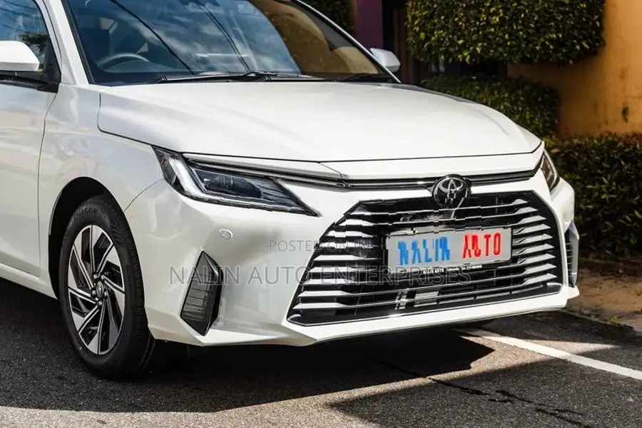 Toyota Yaris Ativ Premium Hybrid 1.5 L 2025