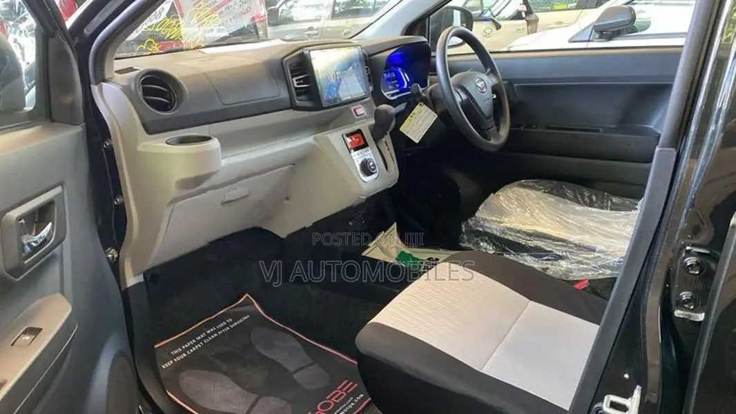 Daihatsu Mira G Grade 2025