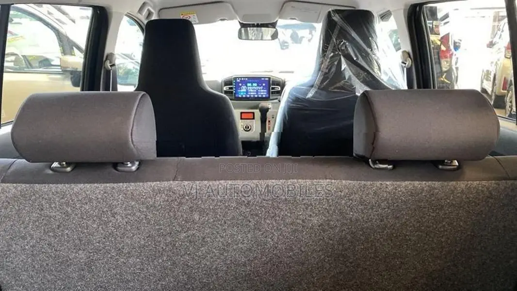 Daihatsu Mira G Grade 2025