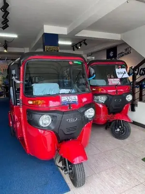 Bajaj RE 2026