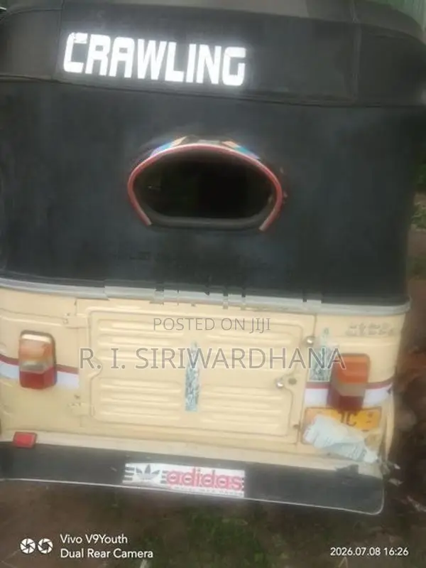 Bajaj RE 2004
