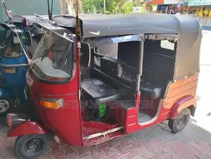 Bajaj RE 2000