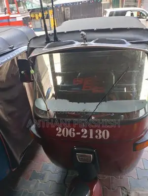 Bajaj RE 2000