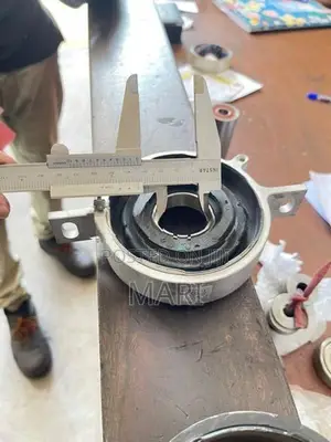 Drive Shaft Center Bearing Mount for F01 F02