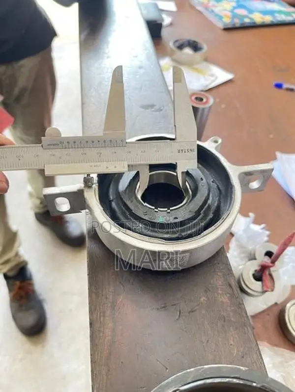 Drive Shaft Center Bearing Mount for F01 F02