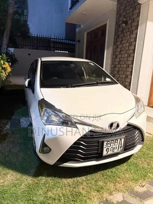 Toyota Vitz 2017
