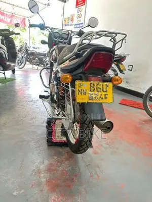 Bajaj CT100 2018