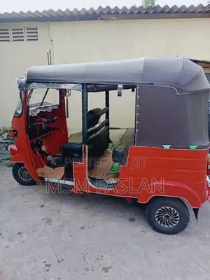 Bajaj RE 2003