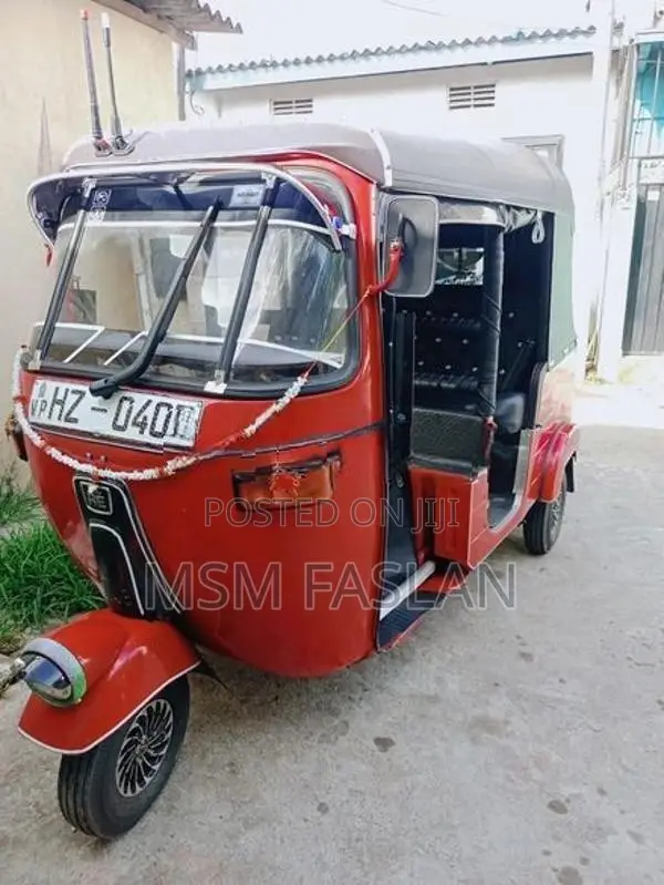 Bajaj RE 2003