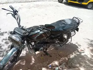 Bajaj Boxer 2010