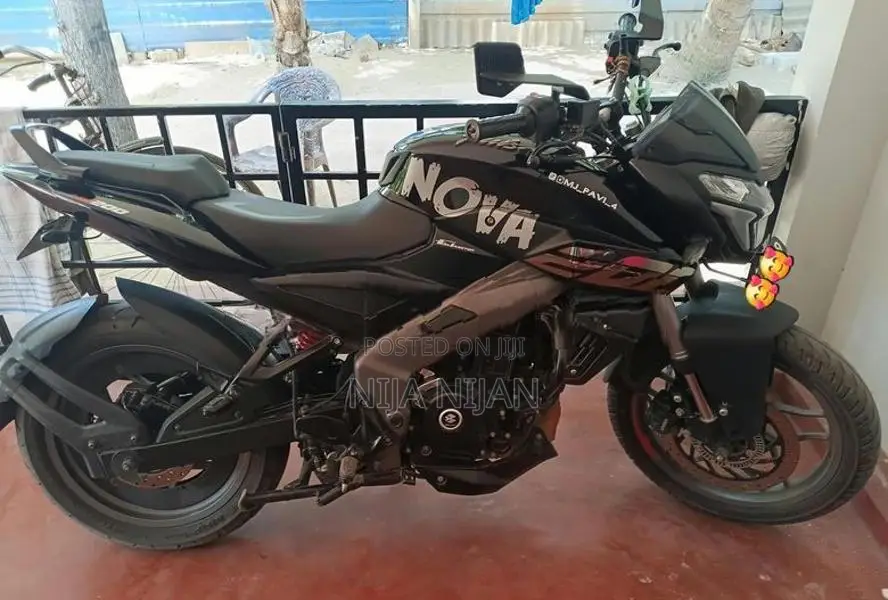 Bajaj Pulsar NS200 2025