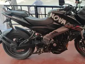 Bajaj Pulsar NS200 2025