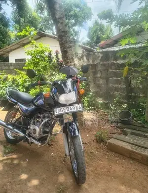 Bajaj CT100 2016
