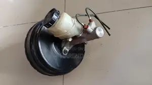 Nissan Sherena Break Booster