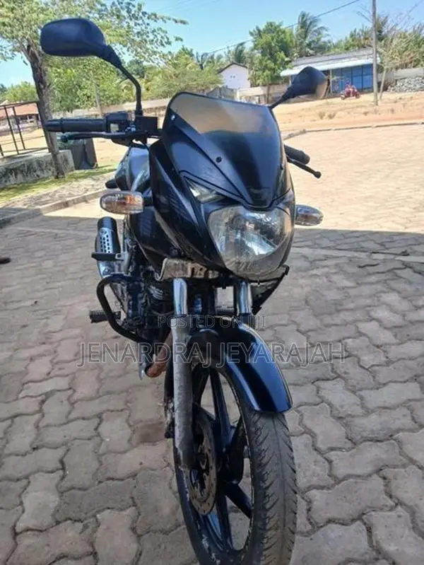 Bajaj Pulsar 180 2009