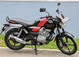 Bajaj V12 2017