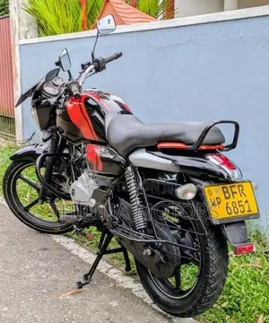 Bajaj V12 2017