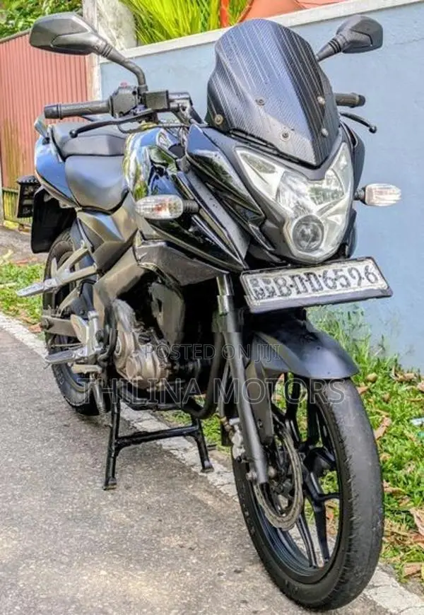 Bajaj Pulsar AS 150 2013