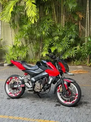Bajaj Pulsar NS200 2016