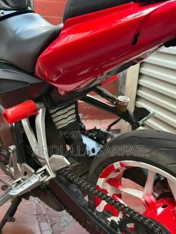 Bajaj Pulsar NS200 2016