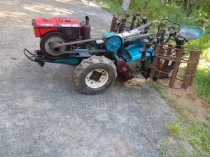 Kubota Vikyno RV1252 2013 Tractor (Used)