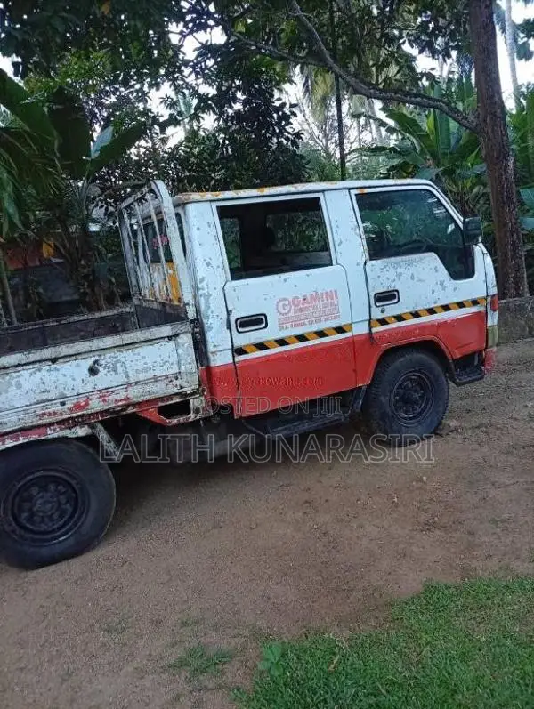 Toyota Dyna 1993 Crew Cab (Used)