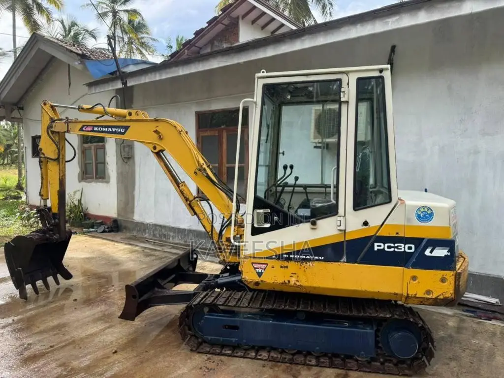 Komatsu PC30-6 2018 Heavy-Duty (Used)
