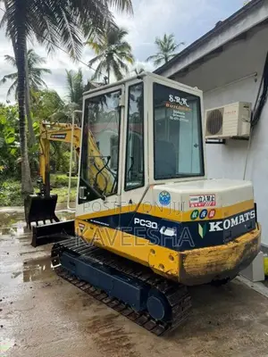 Komatsu PC30-6 2018 Heavy-Duty (Used)