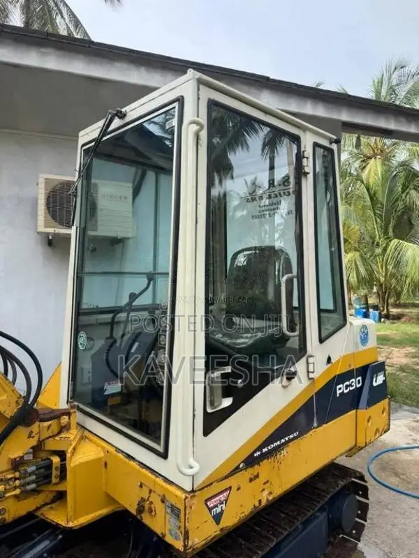 Komatsu PC30-6 2018 Heavy-Duty (Used)