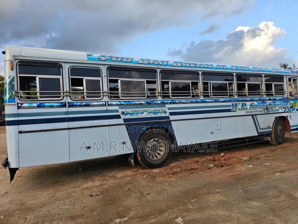 Ashok-Leyland Viking 2014 Bus (Used)