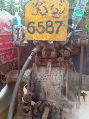Massey-Ferguson DL 135 1980 Tractor (Used)