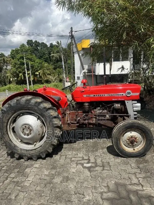 Massey-Ferguson 135DL 1980 Tractor (Used)