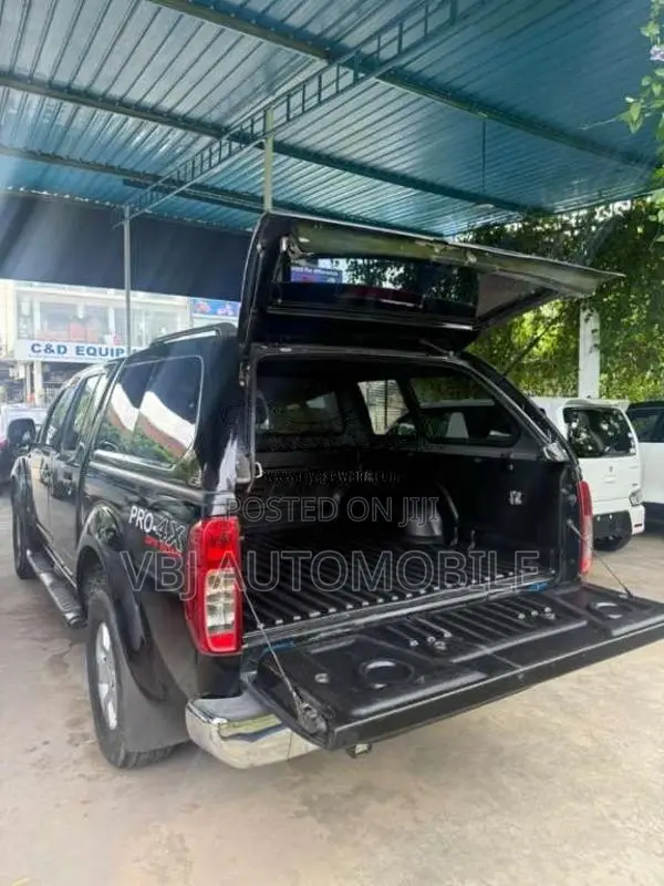 Nissan Navara 2007 Pickup (Used)