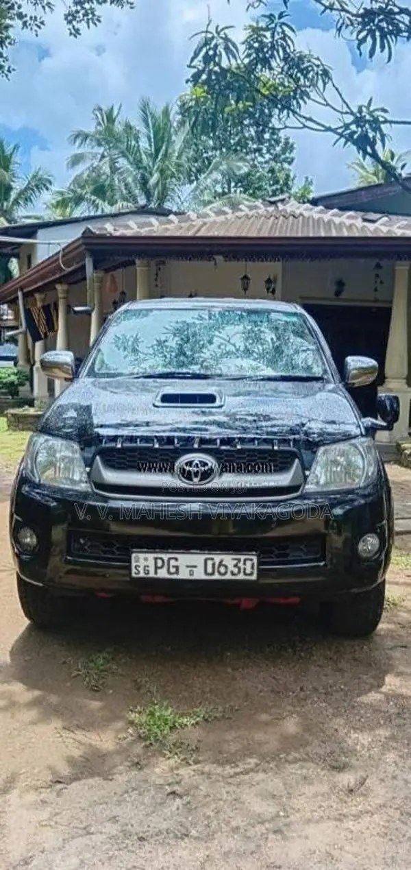 Toyota HILUX 2011 Pickup (Used)