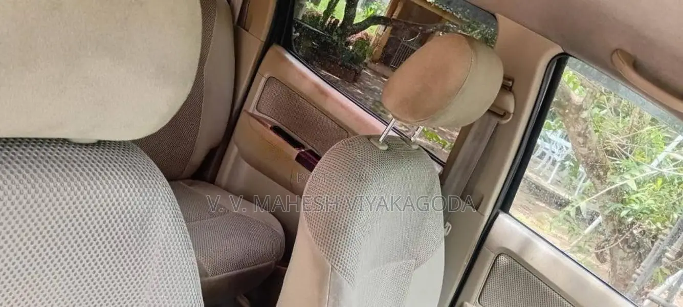 Toyota HILUX 2011 Pickup (Used)
