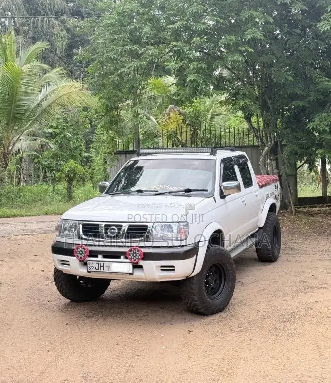 Nissan D22 2004 Pickup (Used)