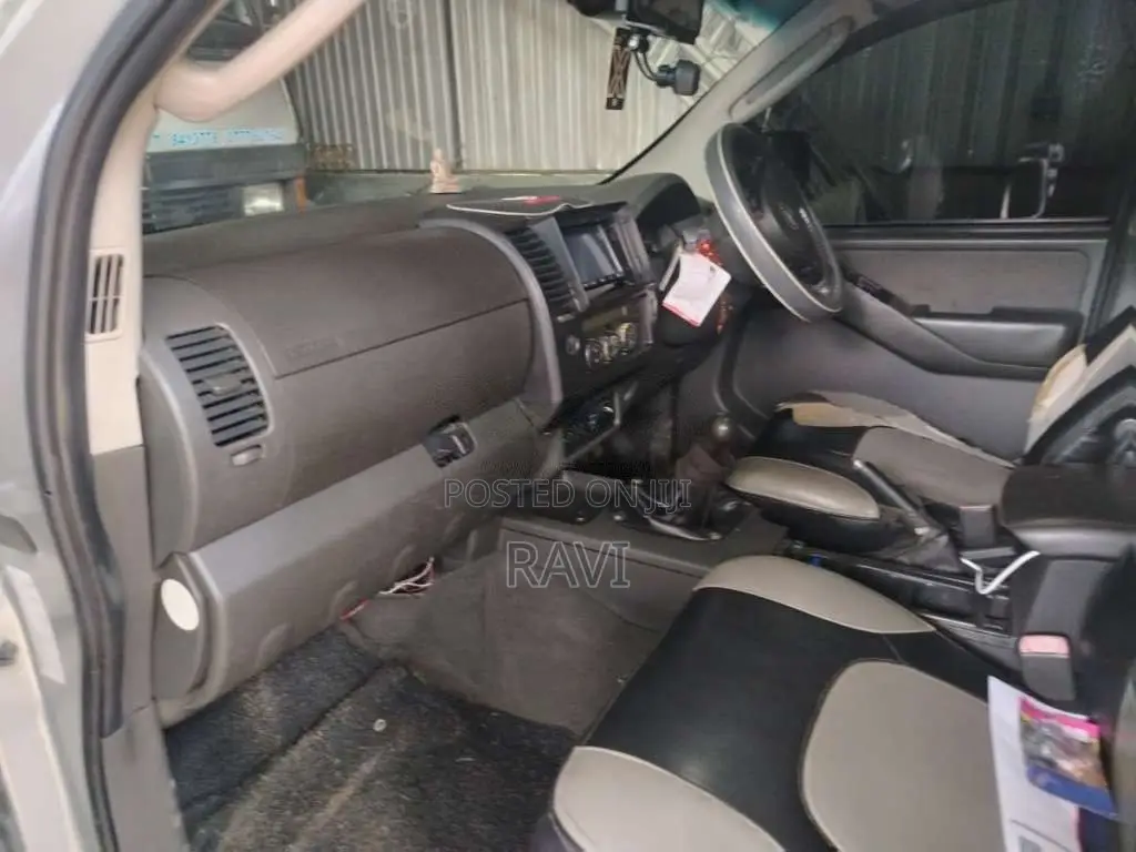 Nissan Navara 2007 Pickup (Used)